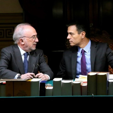 El presidente acude a un Pleno extraordinario